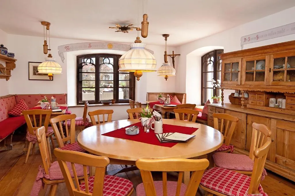 Schloss Zu Hopferau Hotel